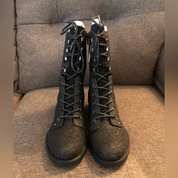 NIB G by Guess Black Sparkly Texture Boots 10 - Picture 2 of 11